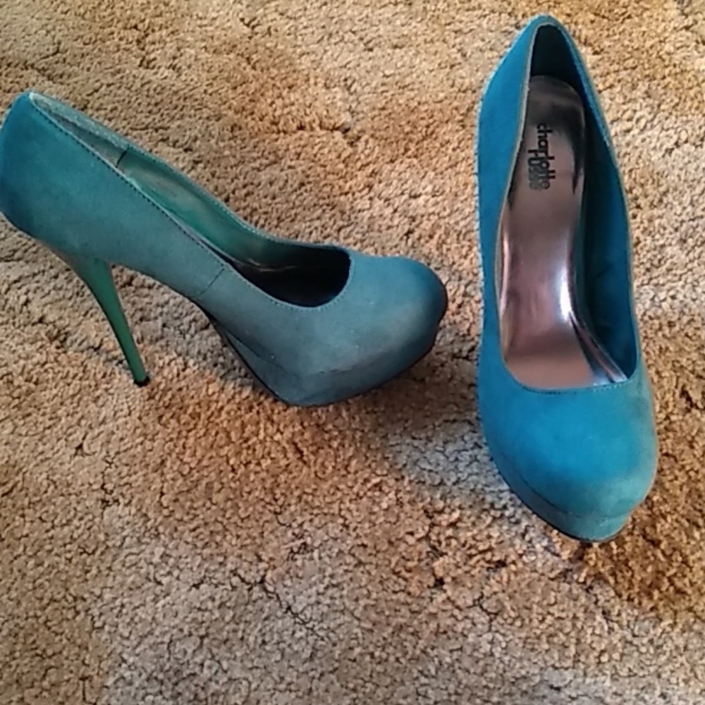 Charlotte Russe green suade pumps/stilettos
